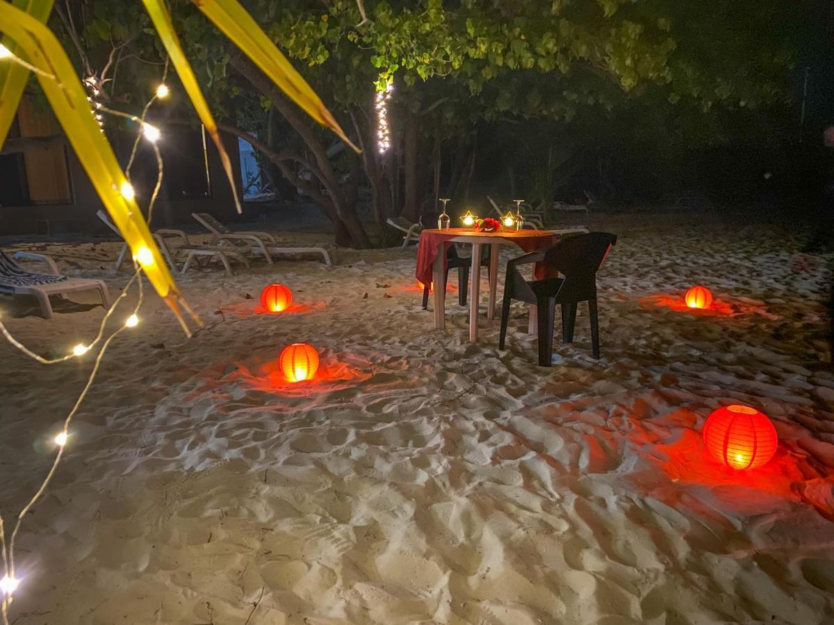 Leisure Inn Guest House Bodufolhudhoo Exterior photo