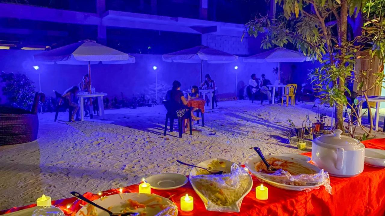 Leisure Inn Guest House Bodufolhudhoo Exterior photo